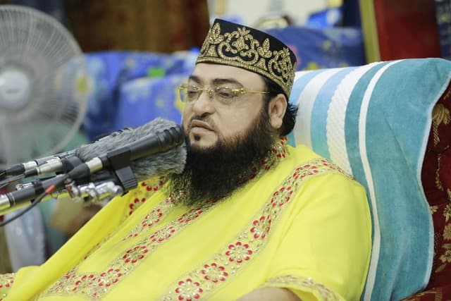 আল্লাহ ছাড়া কারো কাছে সাহায্য চাওয়া শিরক কি না